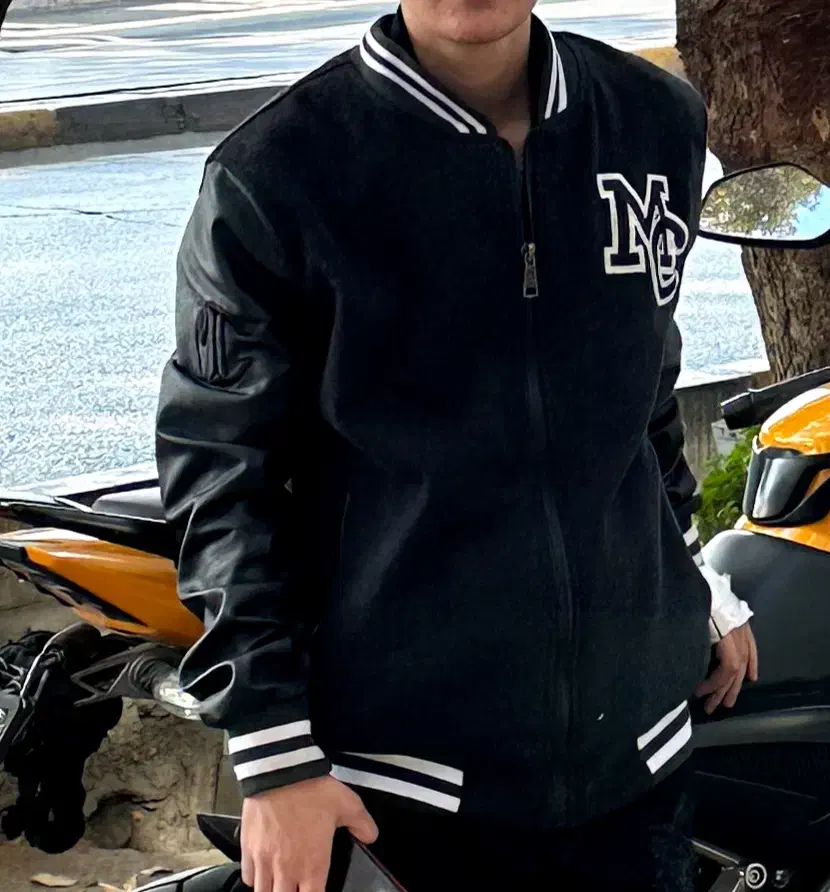 پوشاک|لباس|کوهدشت, |دیوار