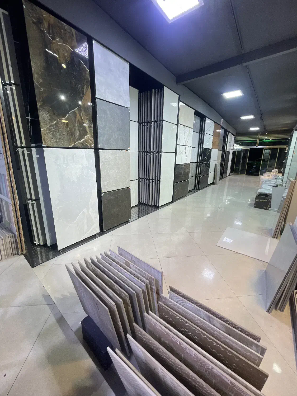 فروشنده|استخدام بازاریابی و فروش|تهران, زمزم|دیوار