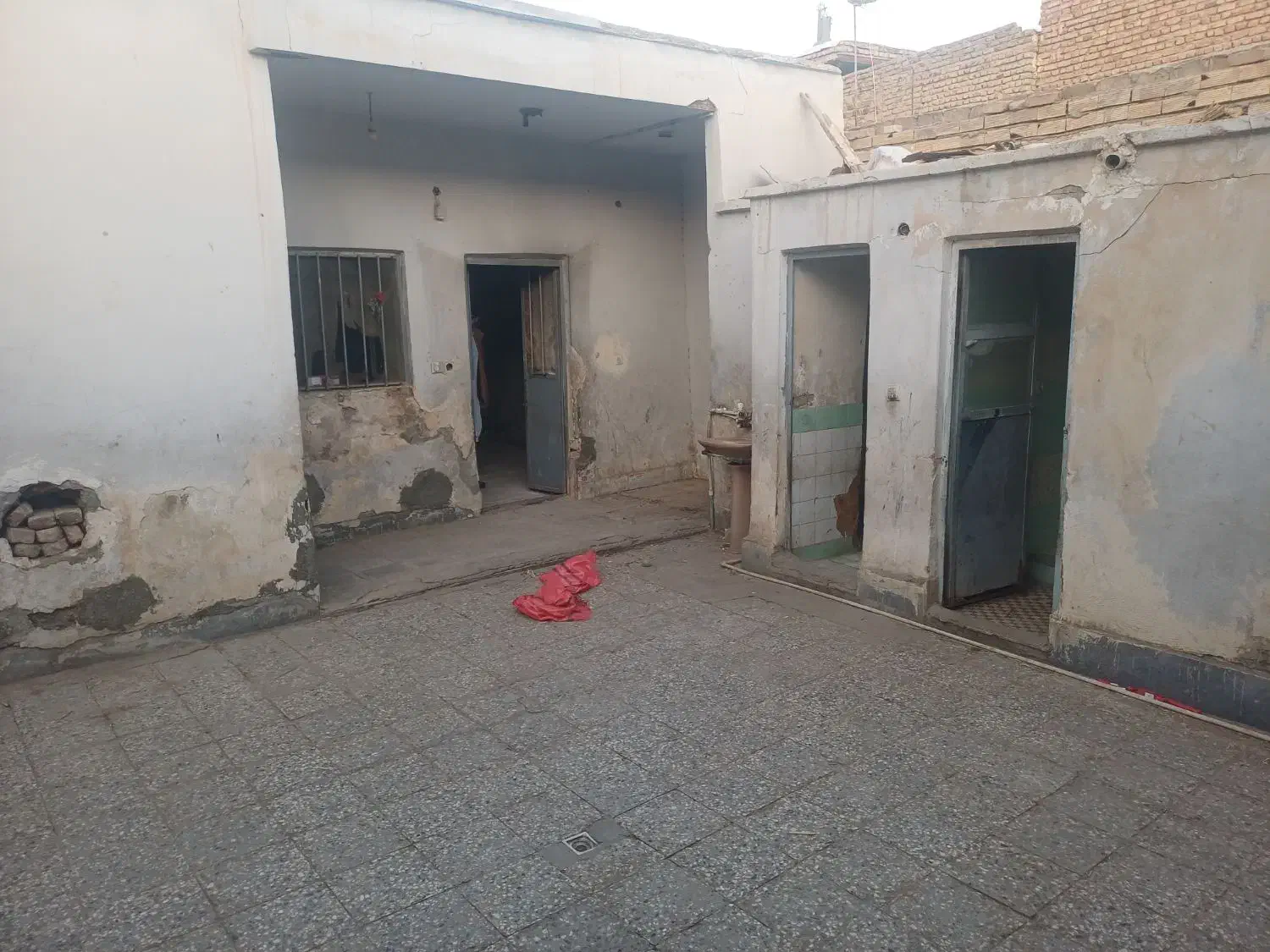 منزل ویلای کلنگی|فروش خانه و ویلا|زاهدان, |دیوار