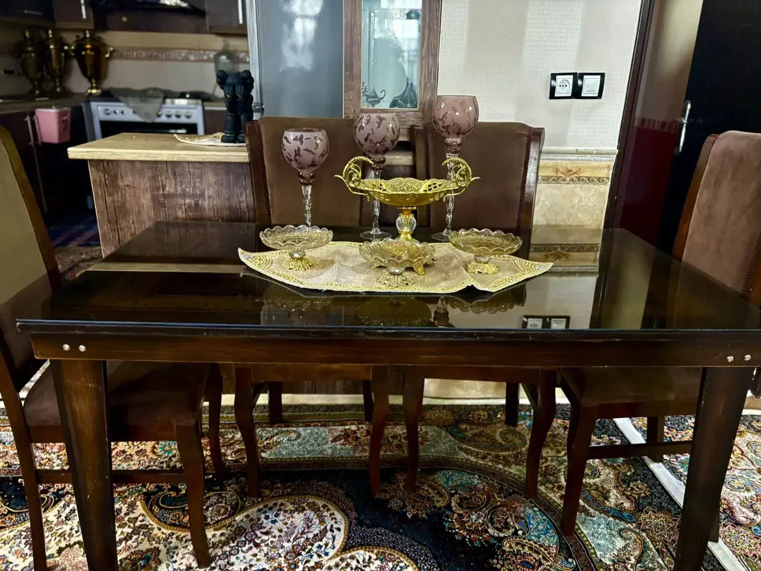 جنس عالی|میز و صندلی غذاخوری|قم, تولید دارو و یخچال|دیوار