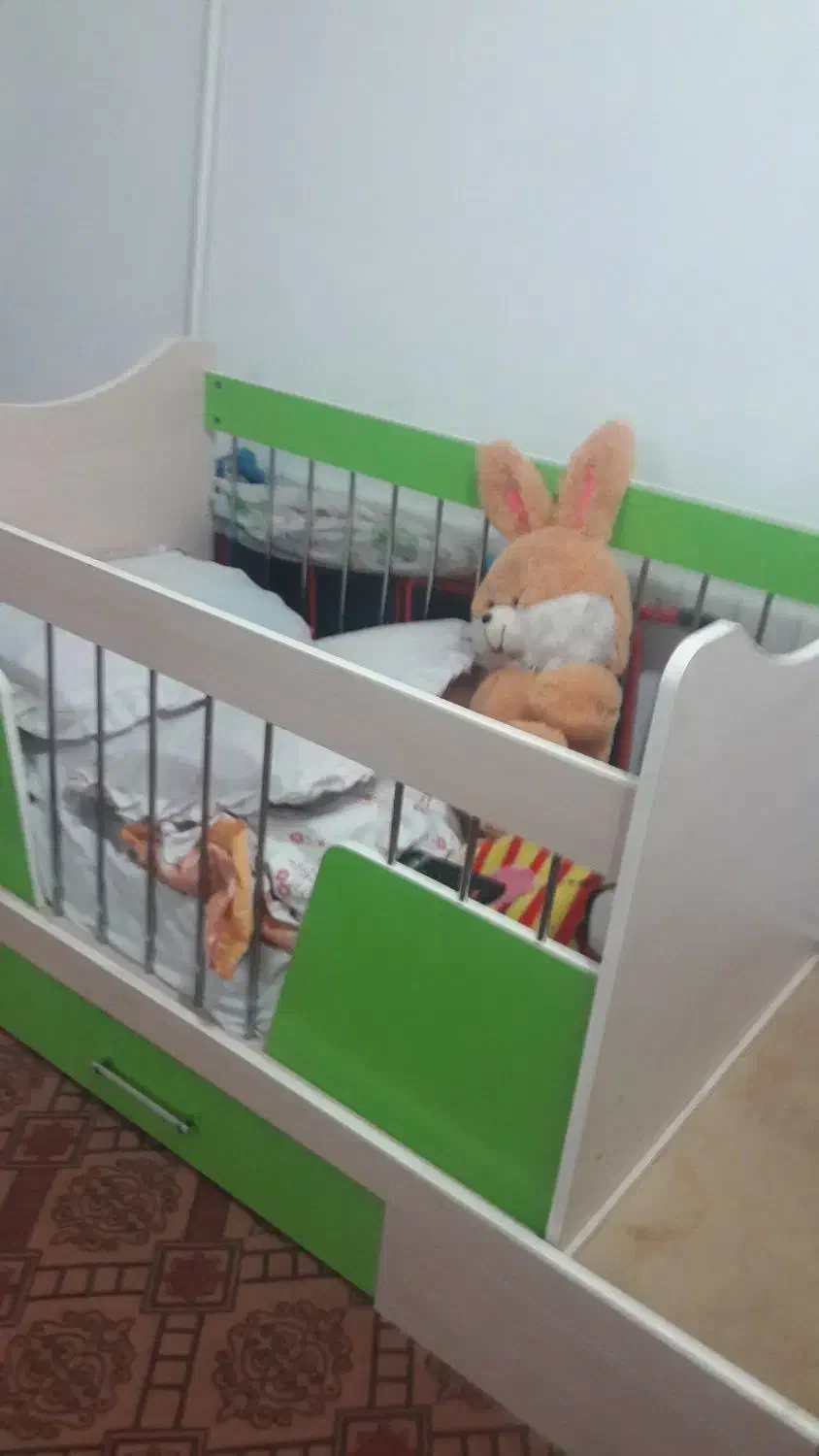 کمدوتخته خواب بچه|تخت و سرویس خواب|اسلامشهر, مظفریه|دیوار