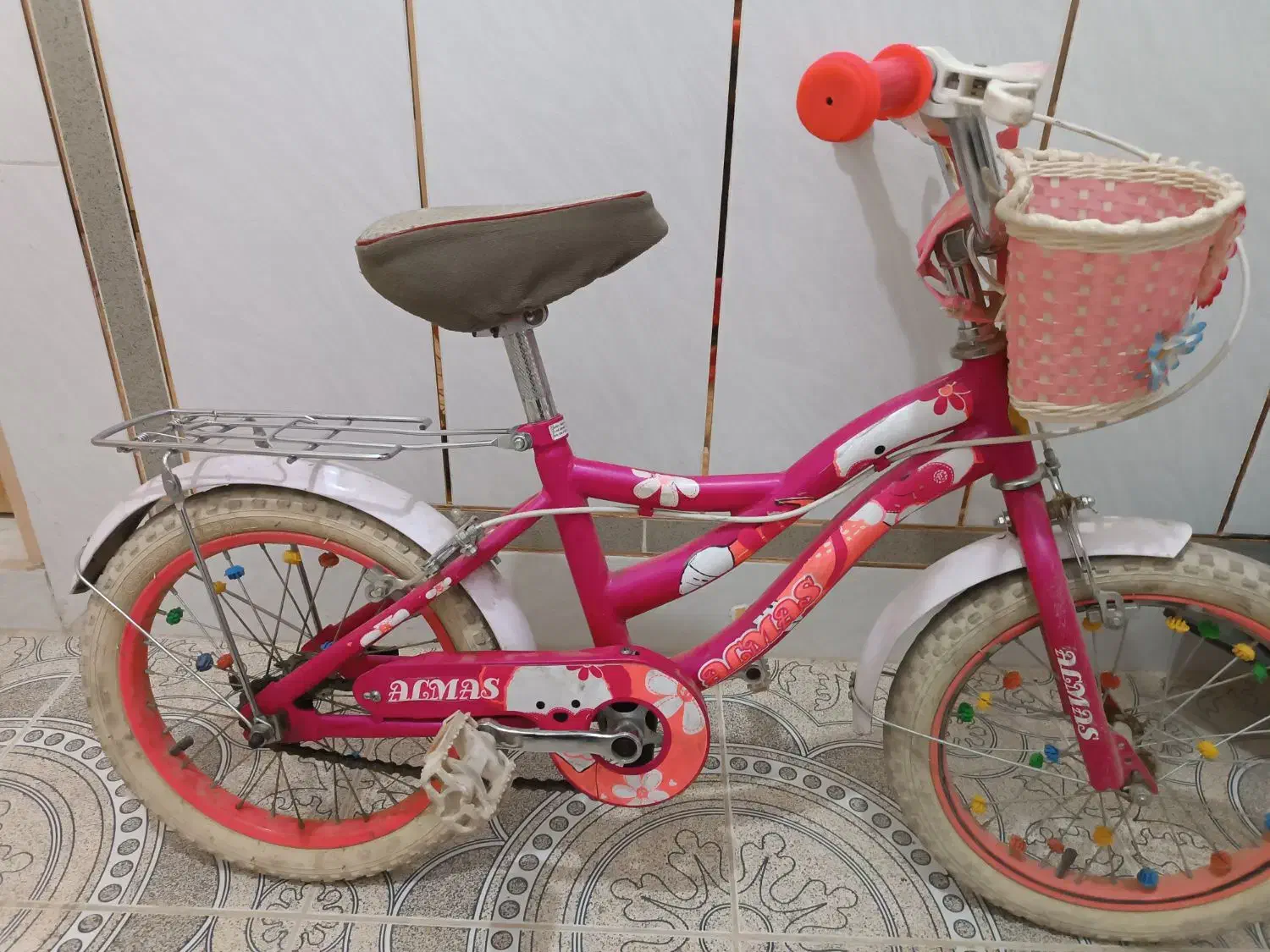 دوچرخه بچگانه|دوچرخه، اسکیت، اسکوتر|نجفآباد, فاز ۳ شهرک آزادگان|دیوار