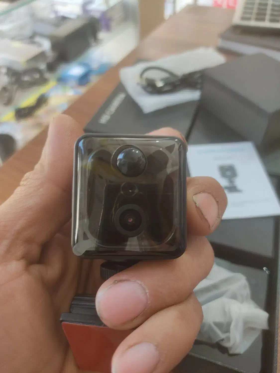 دوربین مخفی مکعبی سیم کارتی|دوربین مداربسته|قدس, شهر‌قدس|دیوار