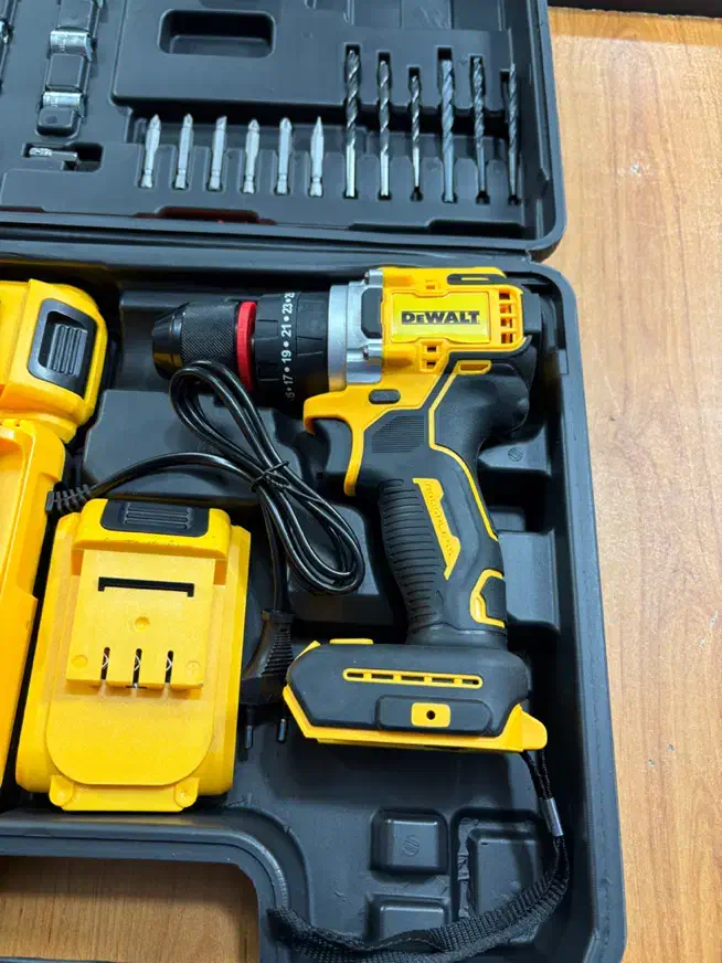 دریل شارژی دیوالت ۳۶ ولت|ماشینآلات صنعتی|ارومیه, |دیوار