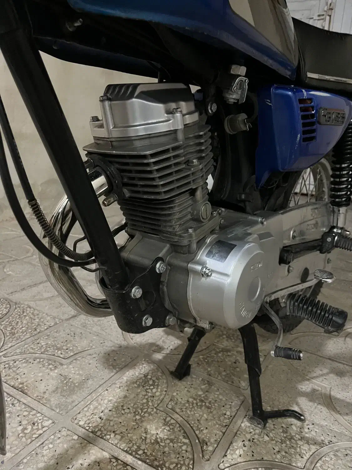 موتور ۱۲۵|موتورسیکلت|شیراز, کوشک میدان|دیوار