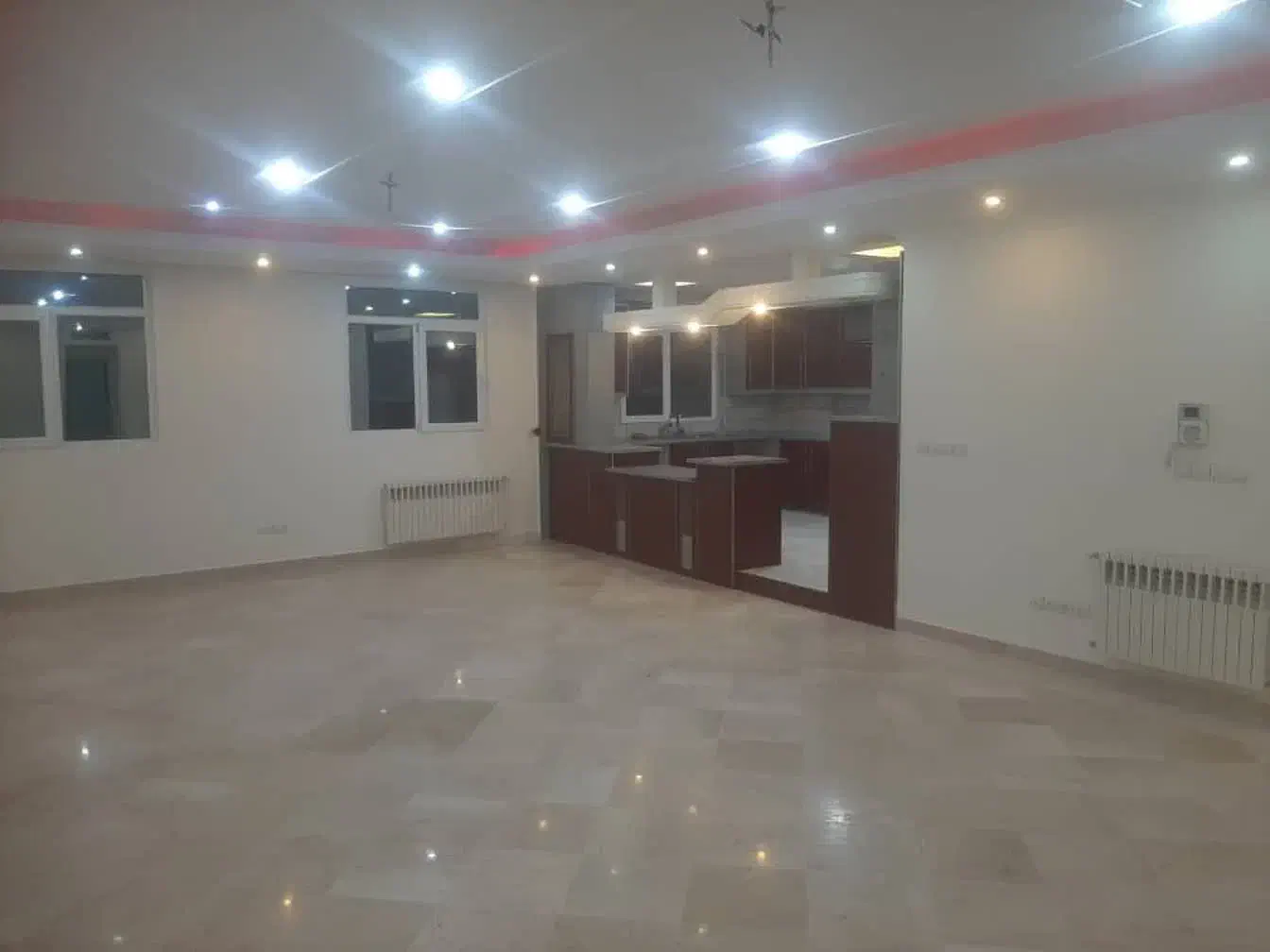 125متر آپارتمان باکلیه امکانات تهران نوامامت