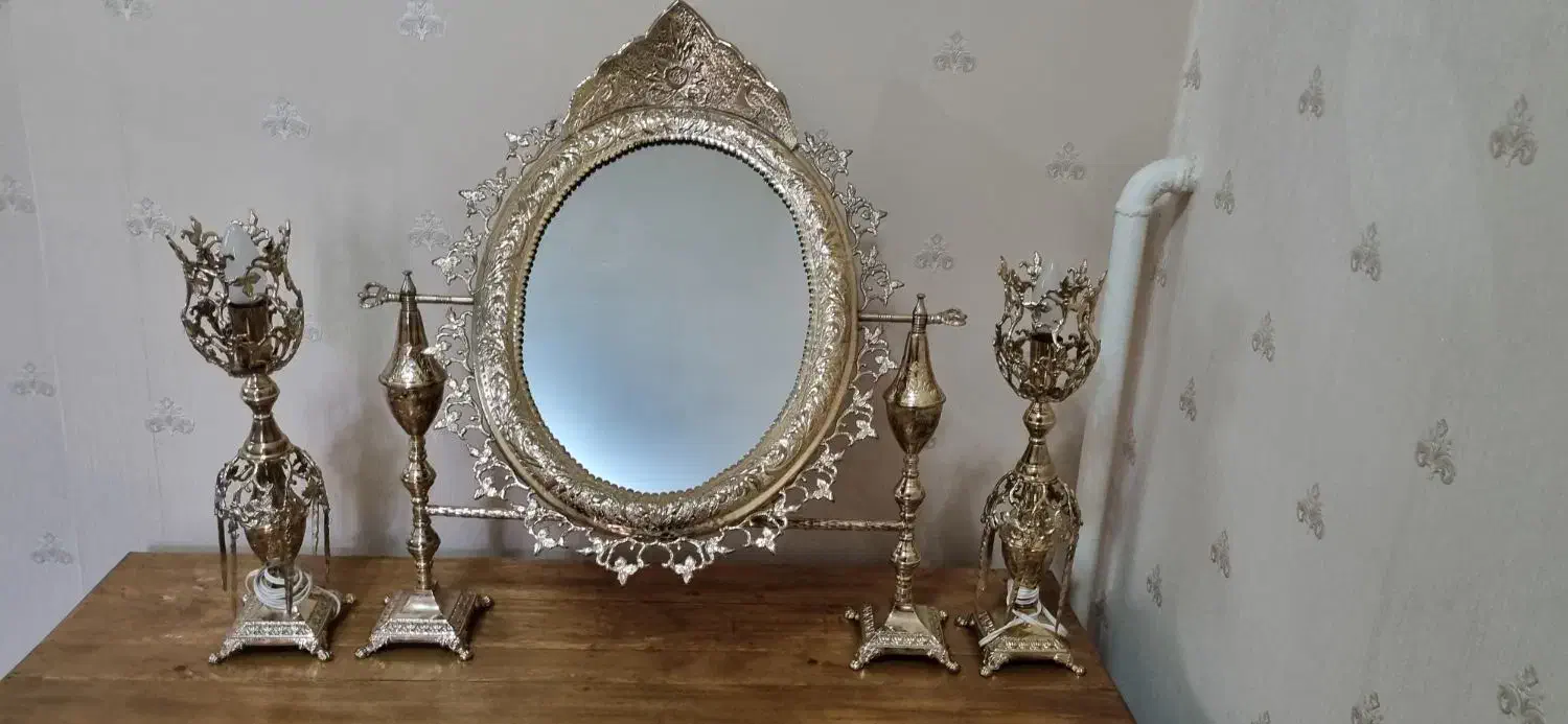 آینه وشمعدان برنزی|آینه|تبریز, |دیوار