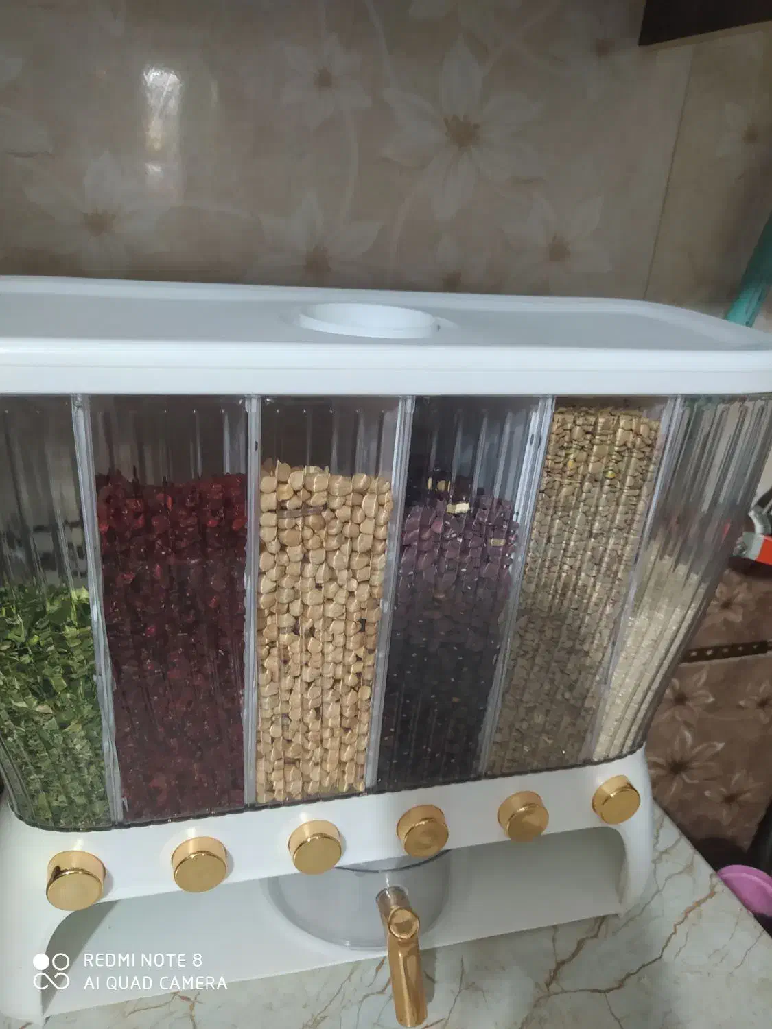 جا حبوباتی دوتا دارم میخام بفروشم|ظروف نگهدارنده، پلاستیکی، یکبارمصرف|یاسوج, |دیوار