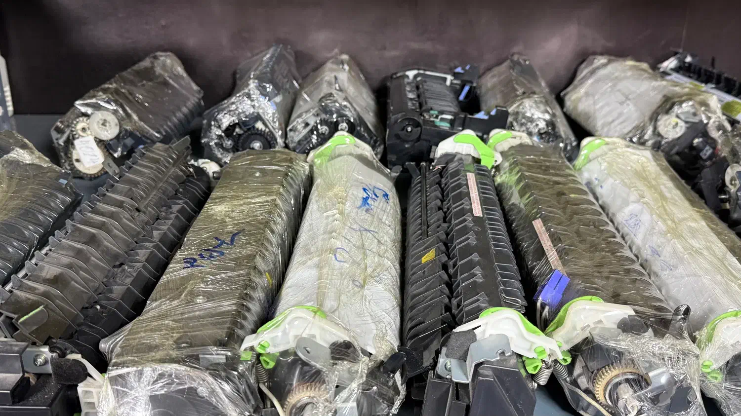 فیوزینگ کامل شارپ و اچ پی|قطعات و لوازم جانبی رایانه|تهران, عباس‌آباد|دیوار