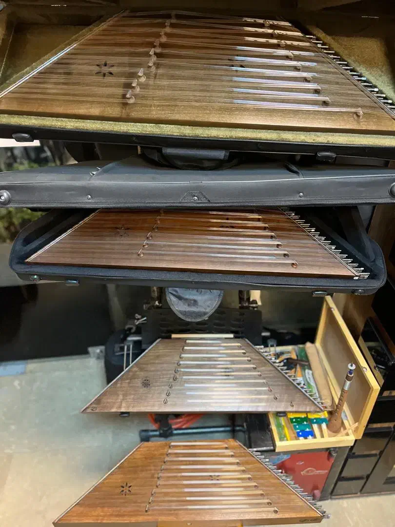 سنتور بهتویی|سازهای سنتی|پردیس, فاز ۳|دیوار