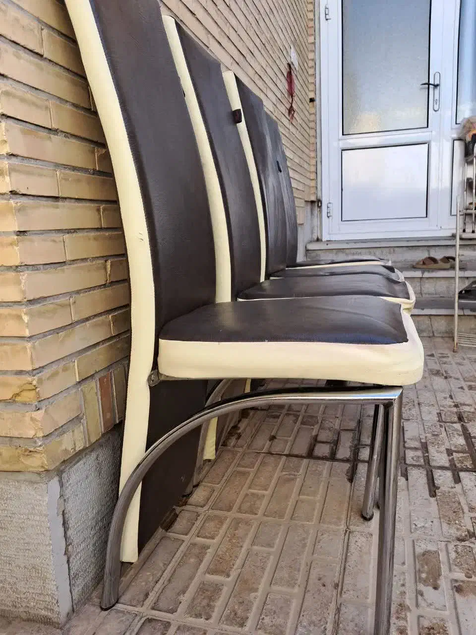 ۴عدد صندلی|میز و صندلی غذاخوری|شاهینشهر, شهرک گلدیس|دیوار