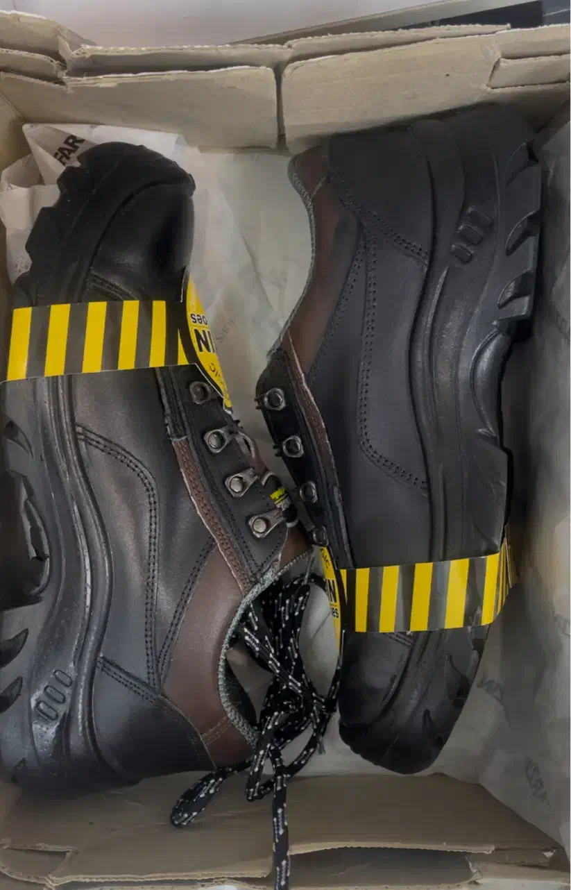 کفش‌ پنجه فولادی چرم|کیف، کفش، کمربند|یزد, |دیوار