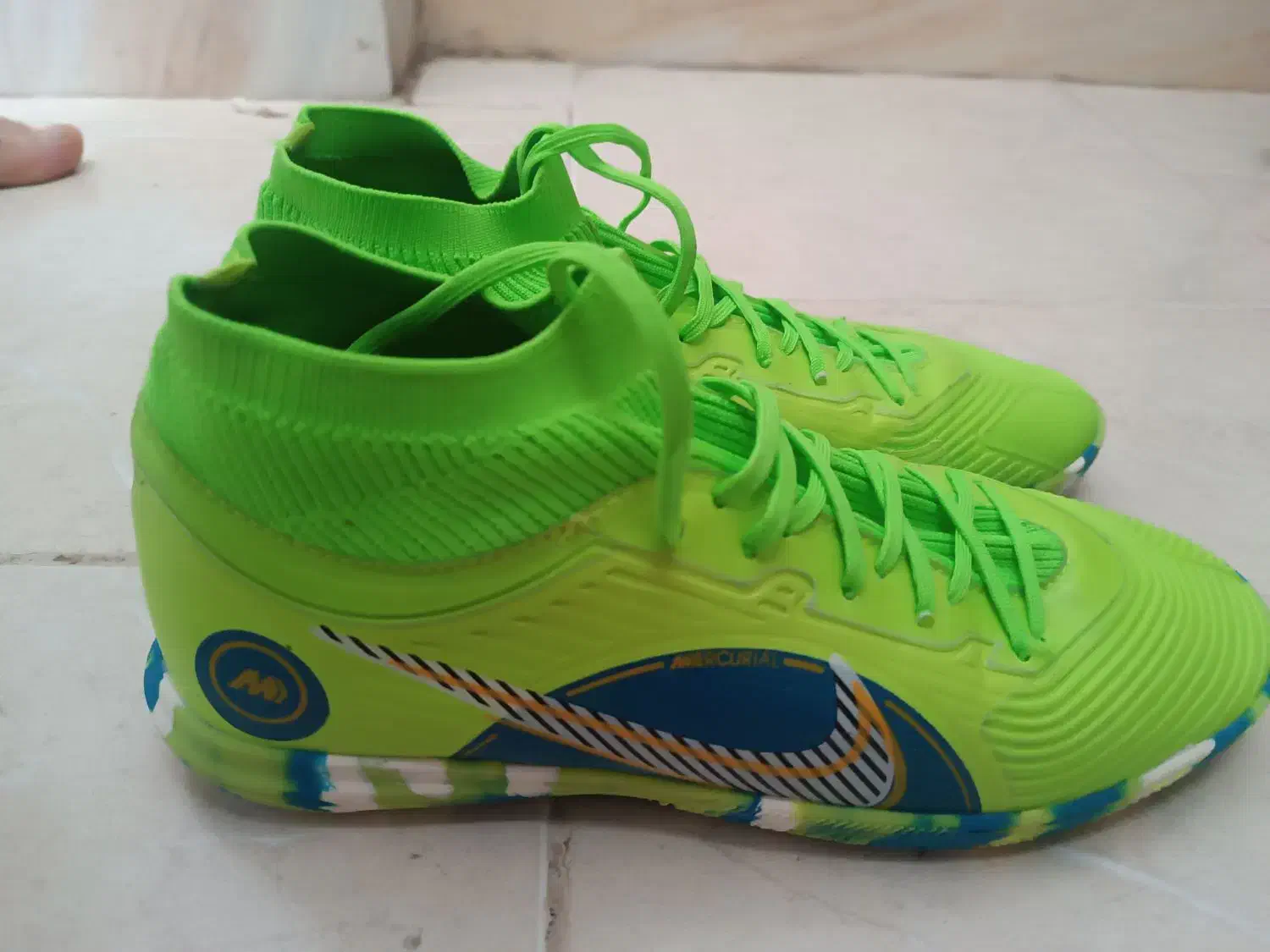 کفش نایک سالنی|تجهیزات ورزشی|برخوار, |دیوار