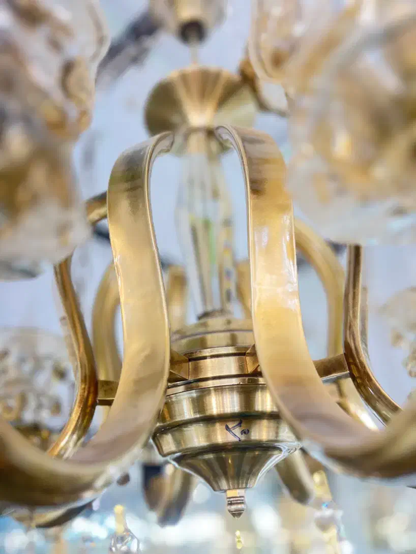 لوستر برنجی ۸ شاخه نو ارزون|لوستر و چراغ آویز|مشهد, سناباد|دیوار