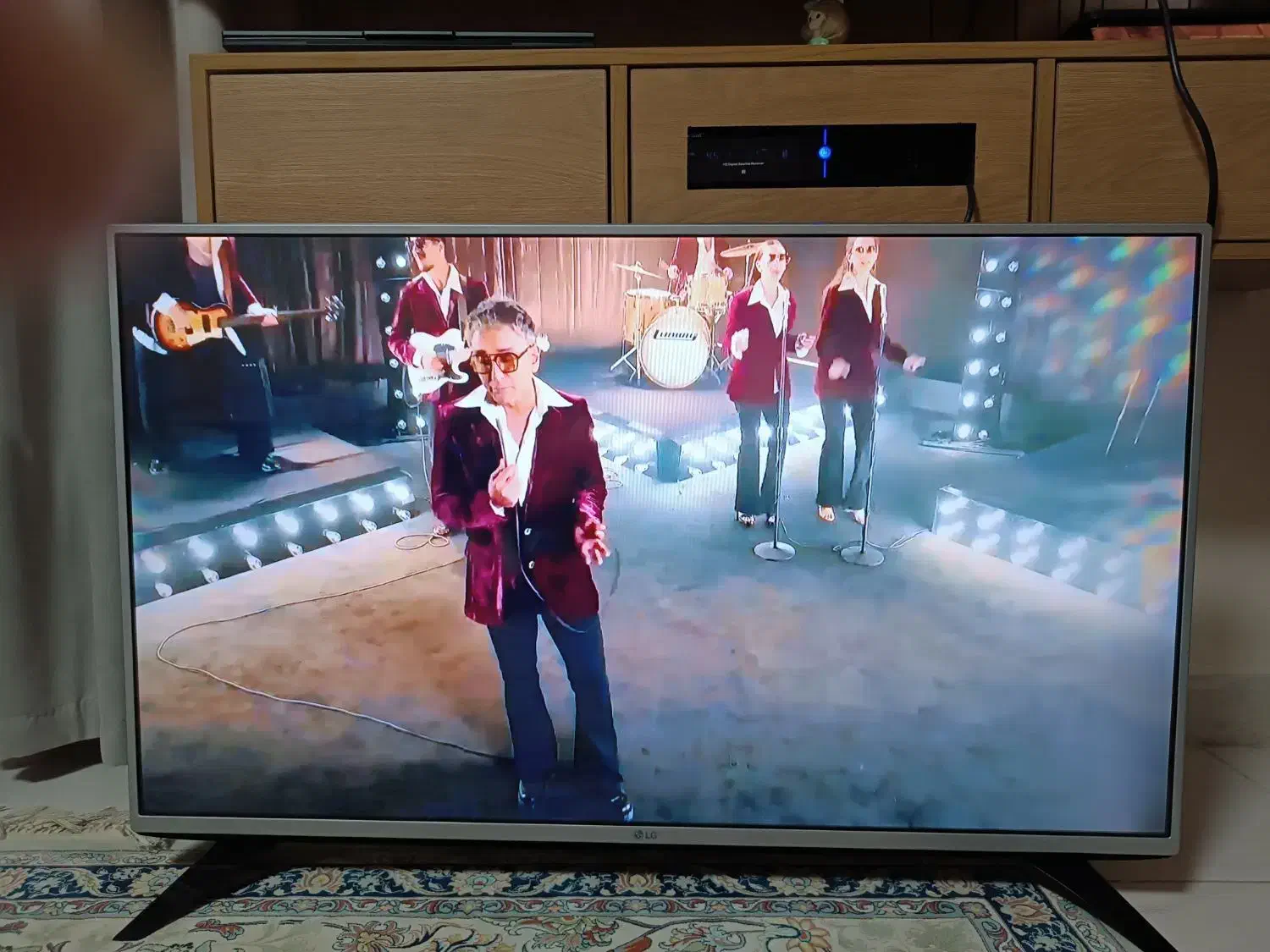 ال ای دی ال جی 43 اینج اصل کره ایی|تلویزیون و پروژکتور|شیراز, سفیرشمالی|دیوار