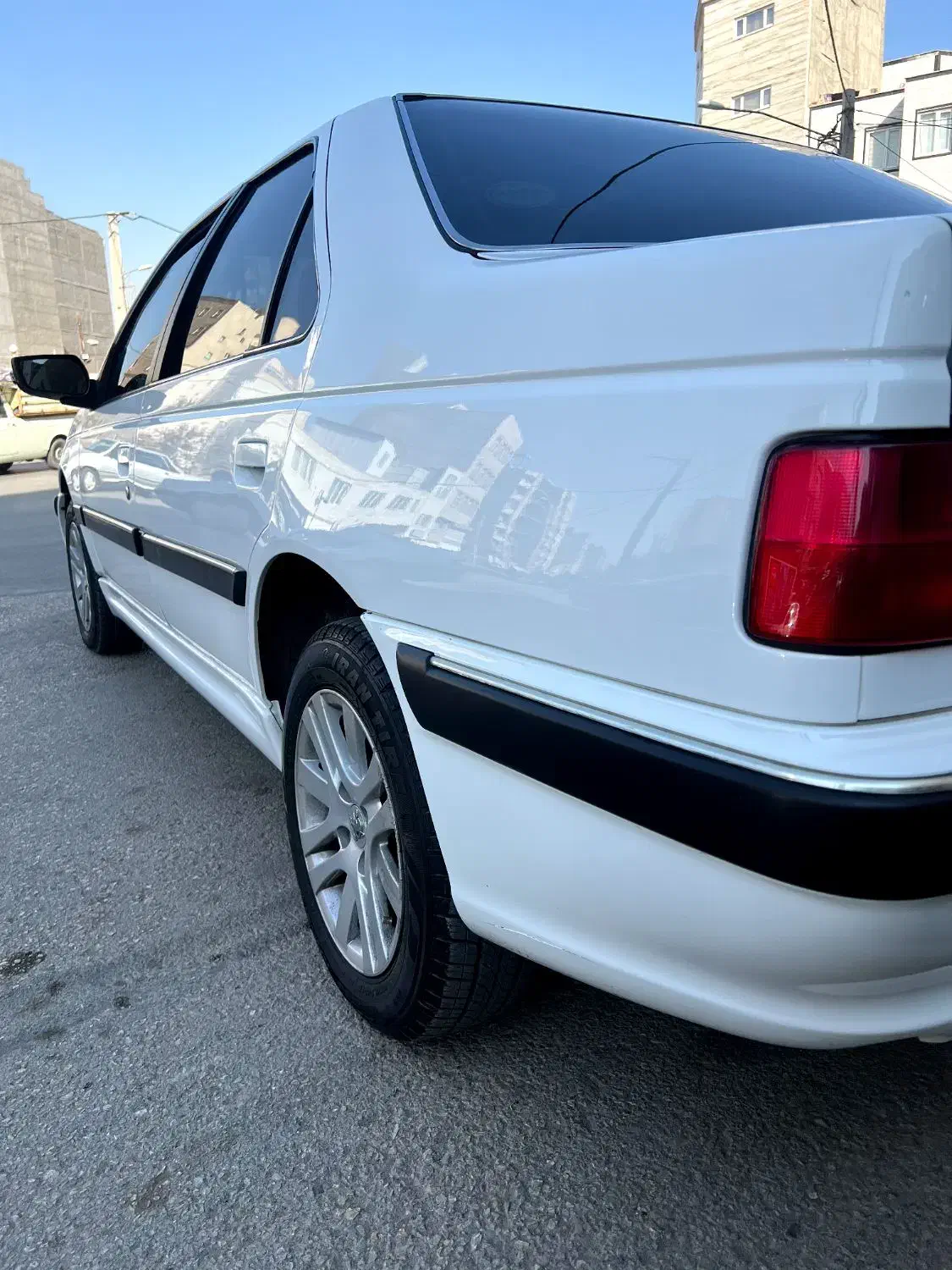 پژو پارس سفارشی1401بدون توضیح|خودرو سواری و وانت|اردبیل, |دیوار