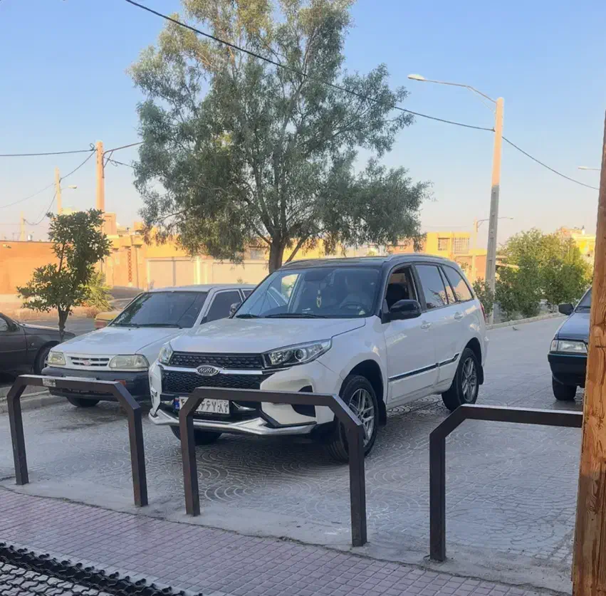 اموی ام x33s|خودرو سواری و وانت|شیراز, فرودگاه شهید دستغیب شیراز|دیوار