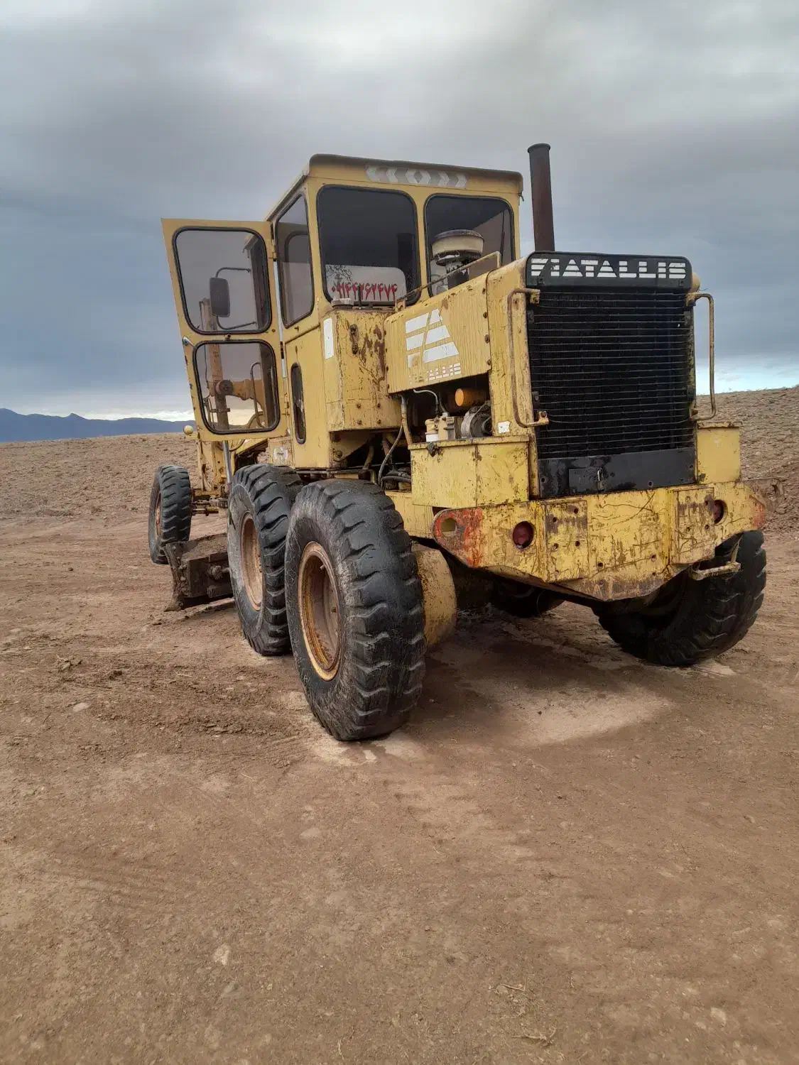 گریدرکمنز مدل 71همه قطعات فابریک میلنگ استاندار|خودرو سنگین|تهران, منیریه|دیوار