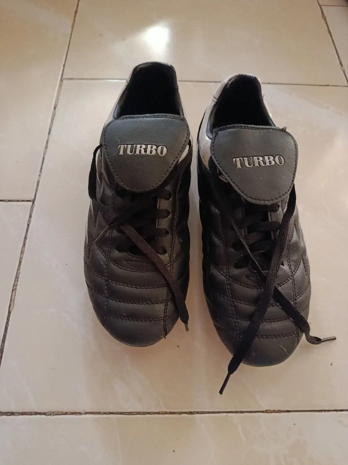 کفش فوتبال استوک|کیف، کفش، کمربند|ایوانکی, |دیوار