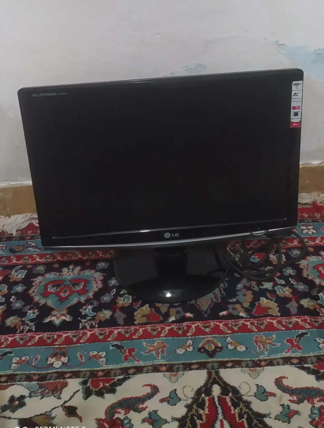 فروش مانیتورکامپیوترمارک LG۱۹اینچ|قطعات و لوازم جانبی رایانه|شیراز, عادل آباد|دیوار