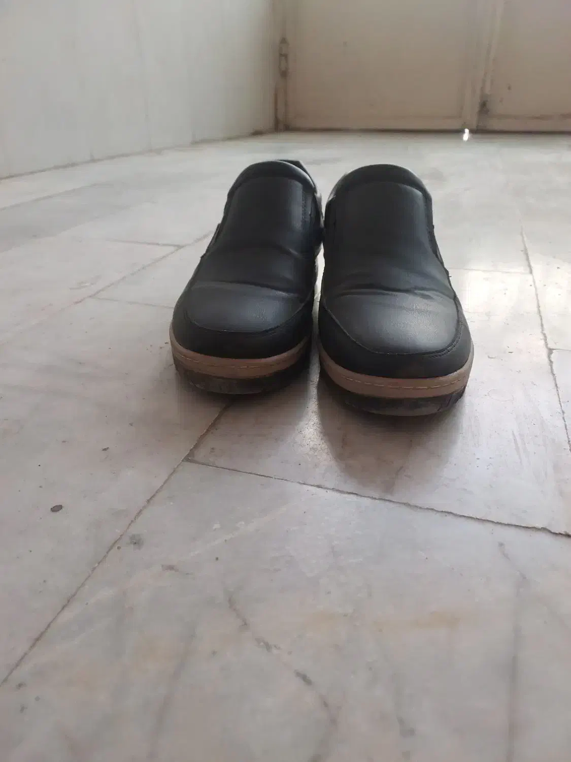 کفش نو|کیف، کفش، کمربند|شیروان (خراسان), |دیوار