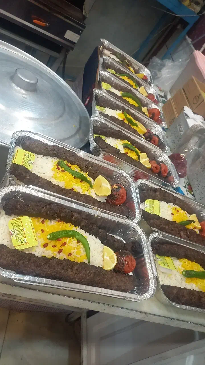 کترینگ و تهیه غذای ال سون آقایی|خدمات پذیرایی، مراسم|زرندیه, |دیوار