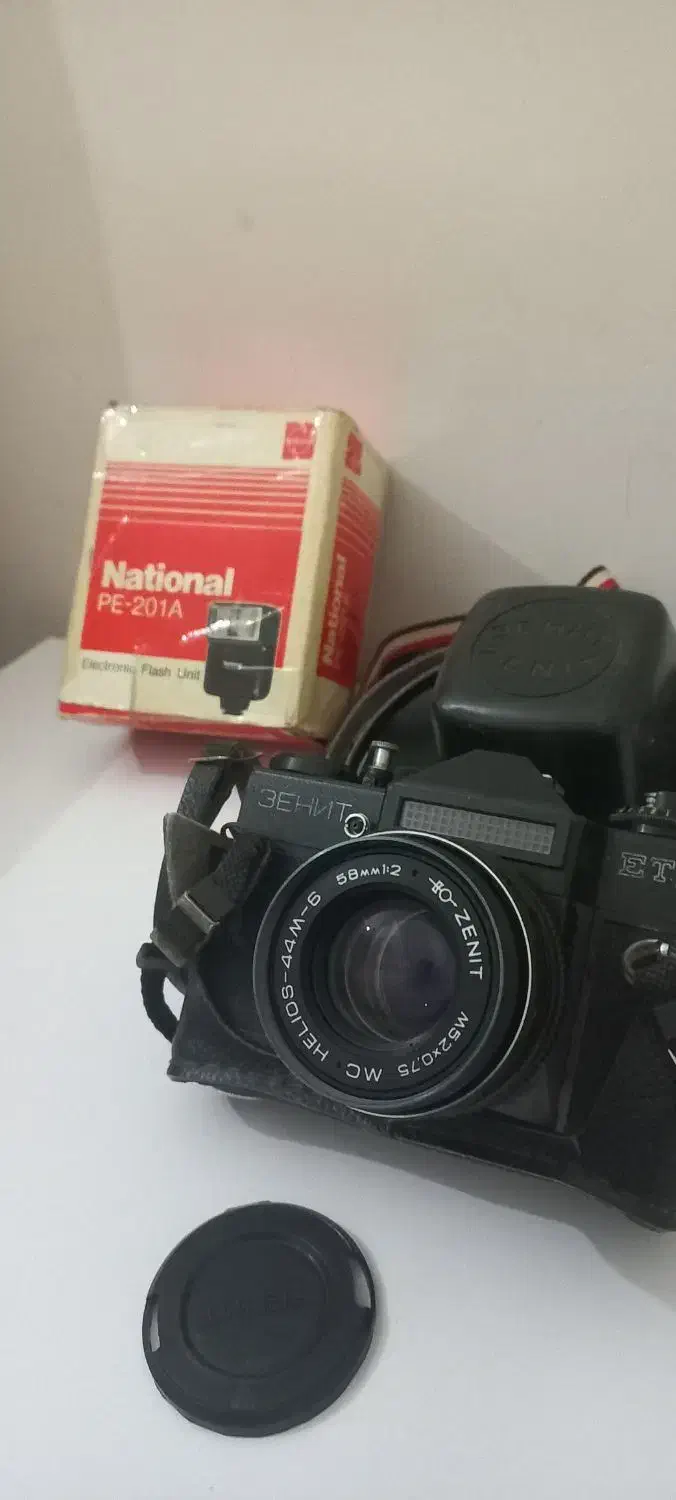 دوربین عکاسی وحرفه ای با کیف اصلی وفلش ناسیونال|دوربین عکاسی و فیلمبرداری|فردیس, نگارستان|دیوار