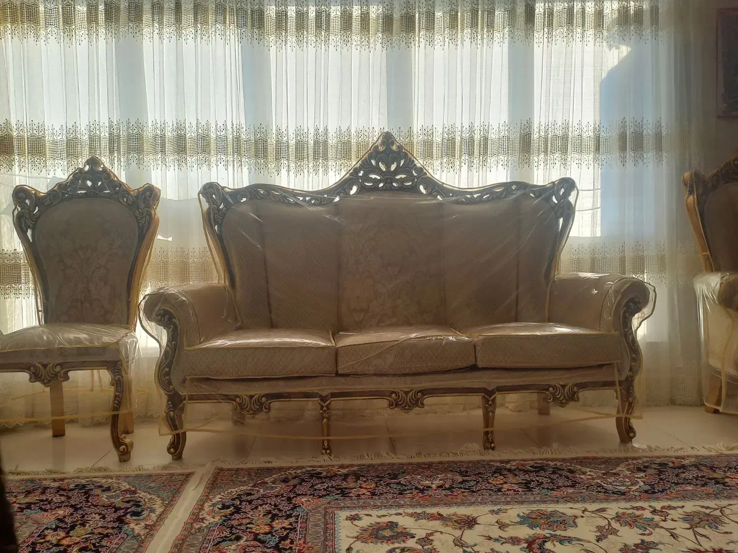 فروش مبل سلطنتی ۹نفره|مبلمان خانگی و میز عسلی|شهر بابک, |دیوار