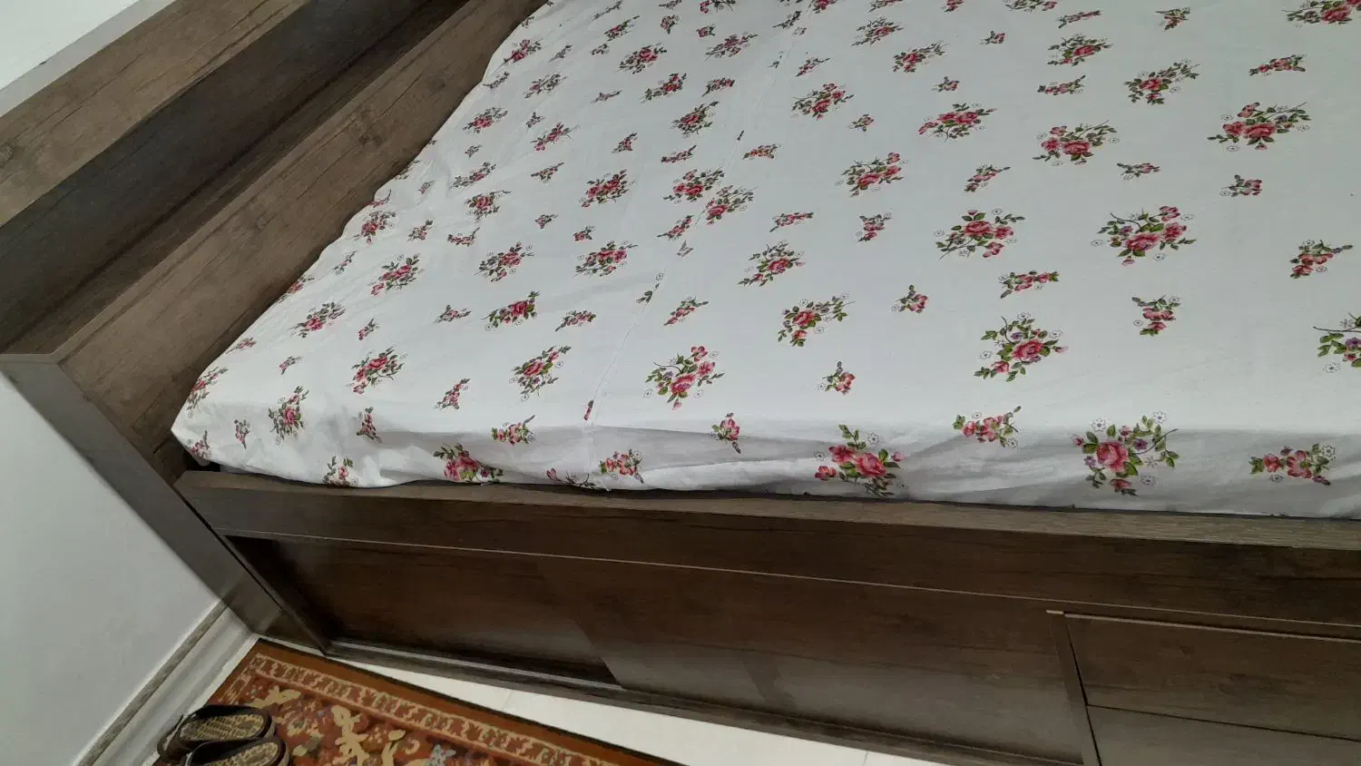 تخت دونفره|تخت و سرویس خواب|بروجرد, |دیوار