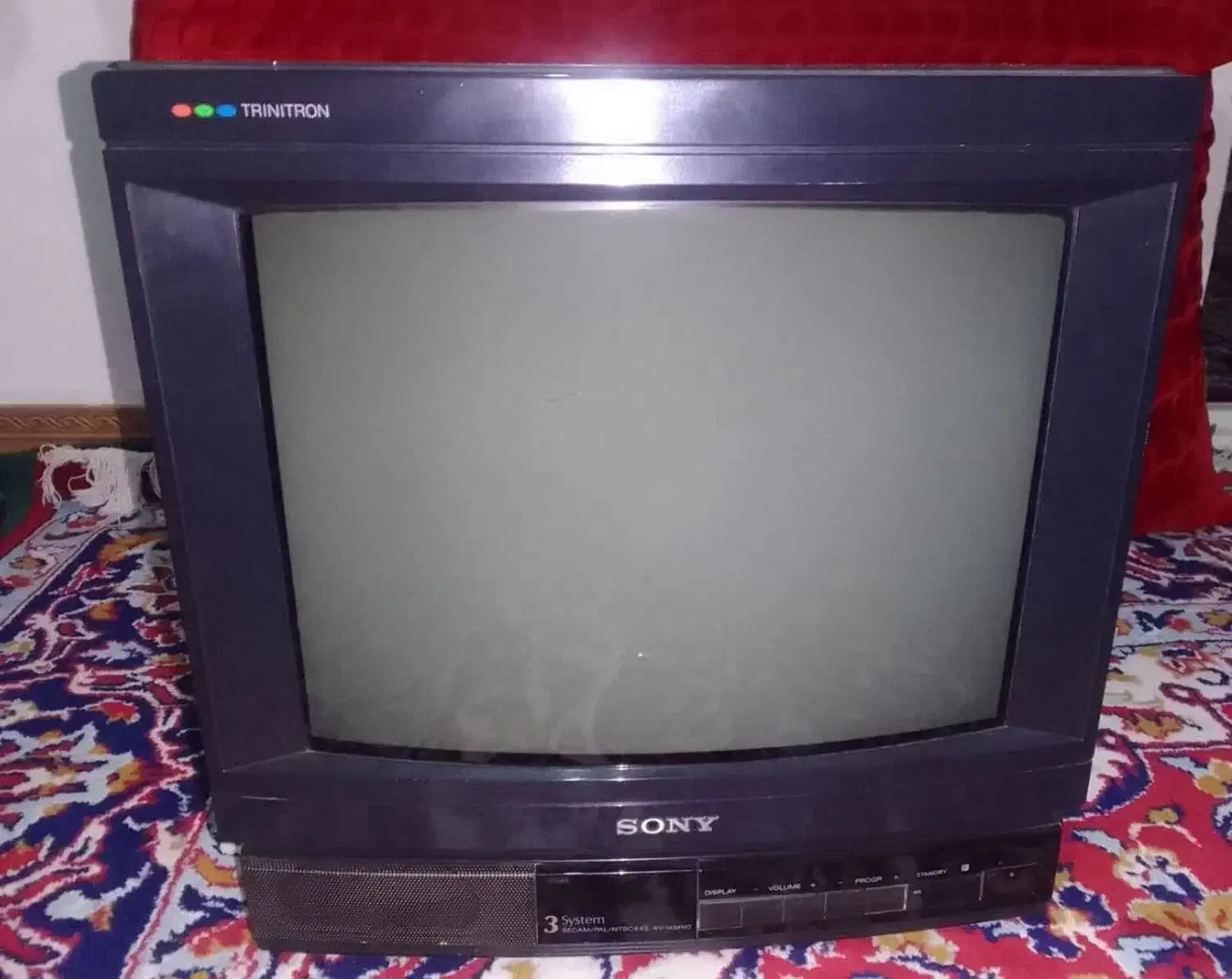 تلویزیون سونی 14 اینچ به همراه دستگاه دیجیتال|تلویزیون و پروژکتور|آبیک, |دیوار