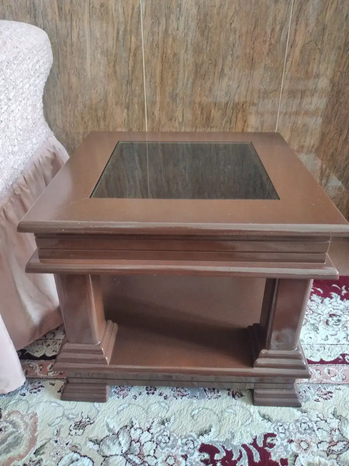 جلومبلی وعسلی|مبلمان خانگی و میز عسلی|شاهین دژ, |دیوار