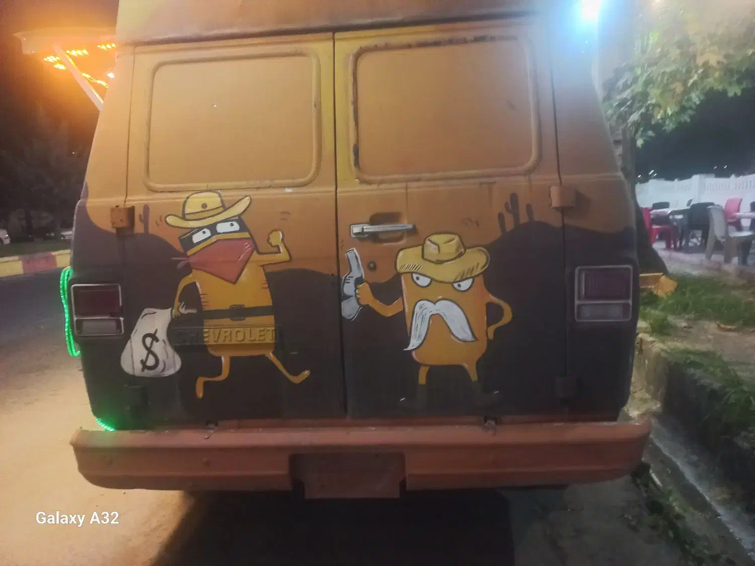 کانکس یا کمپر نیمه عقب شورلت|کافی‌شاپ و رستوران|آمل, |دیوار