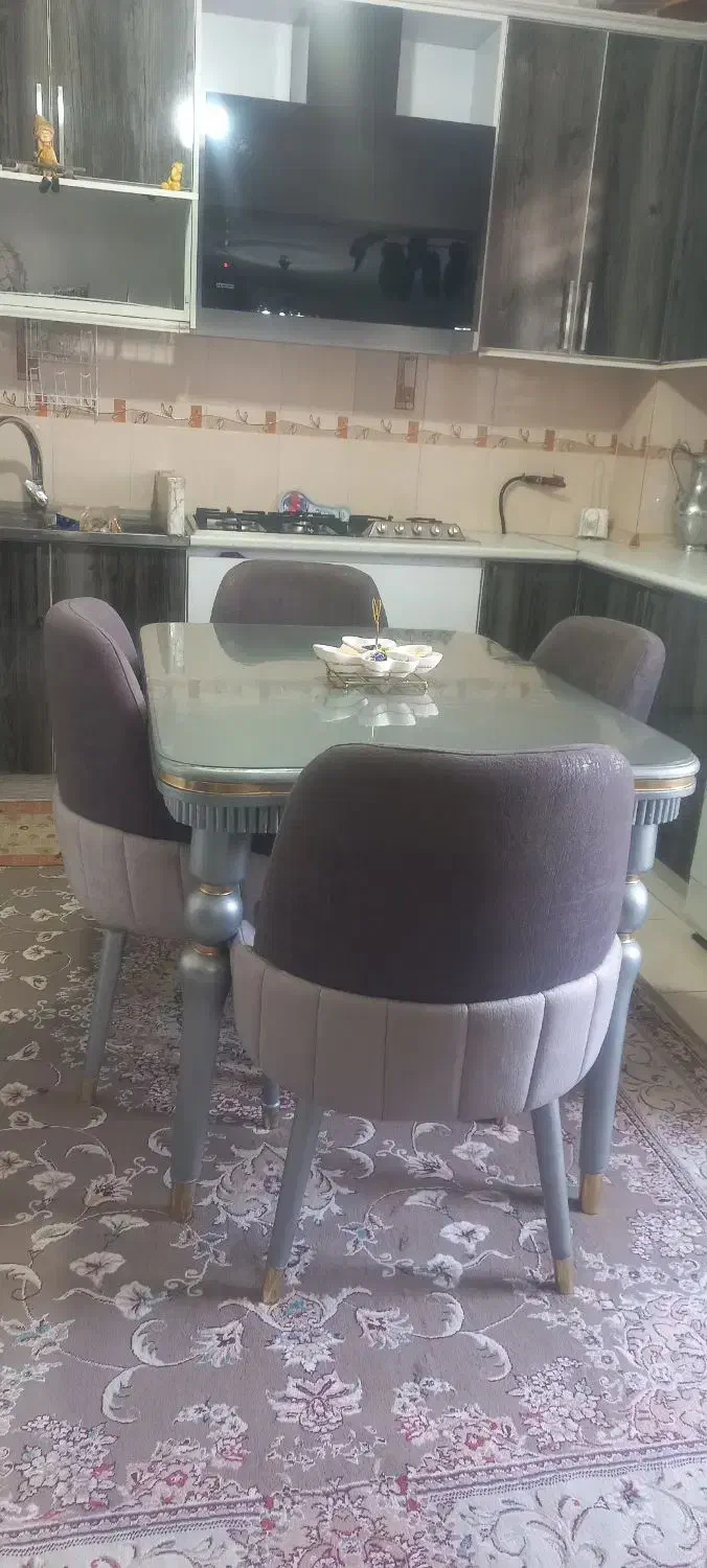میز ناهارخوری|میز و صندلی غذاخوری|گلپایگان, |دیوار