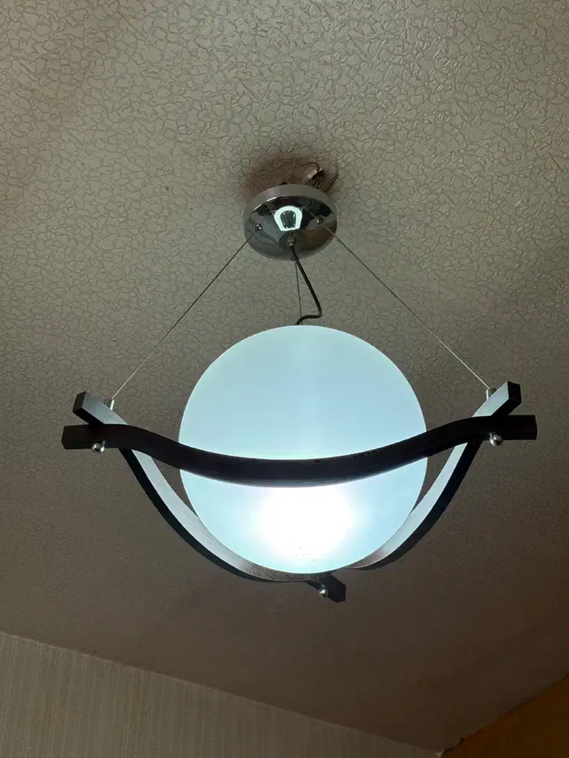 لوستر جنس چوبی و حباب|لوستر و چراغ آویز|کرمانشاه, |دیوار