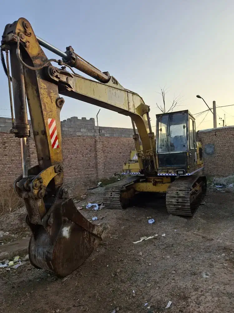 بیل زنجیری هپکو H100 مدل ۲۰۰۱|خودرو سنگین|شوط, |دیوار