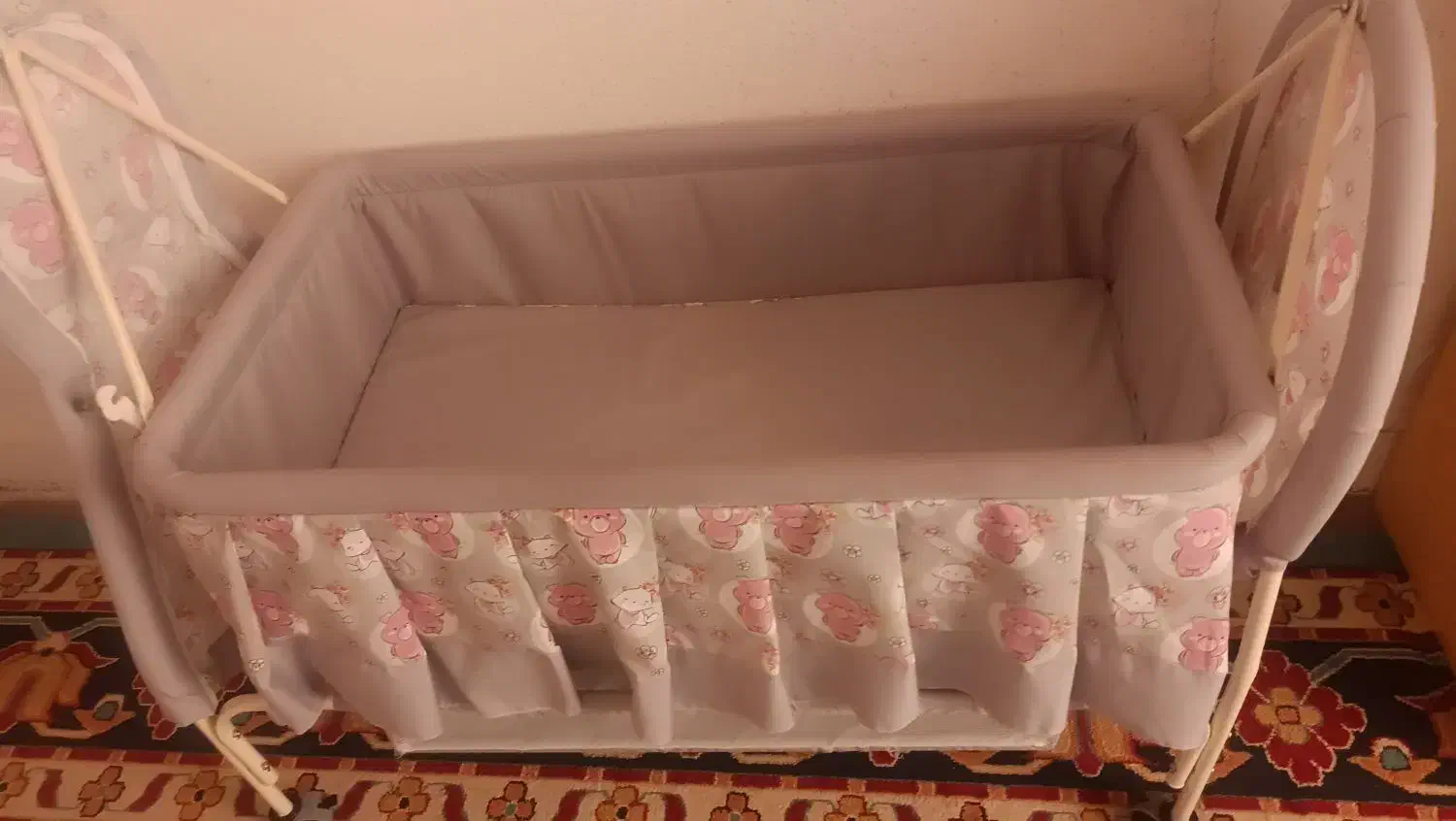 گهواره|اسباب و اثاث بچه|یاسوج, |دیوار