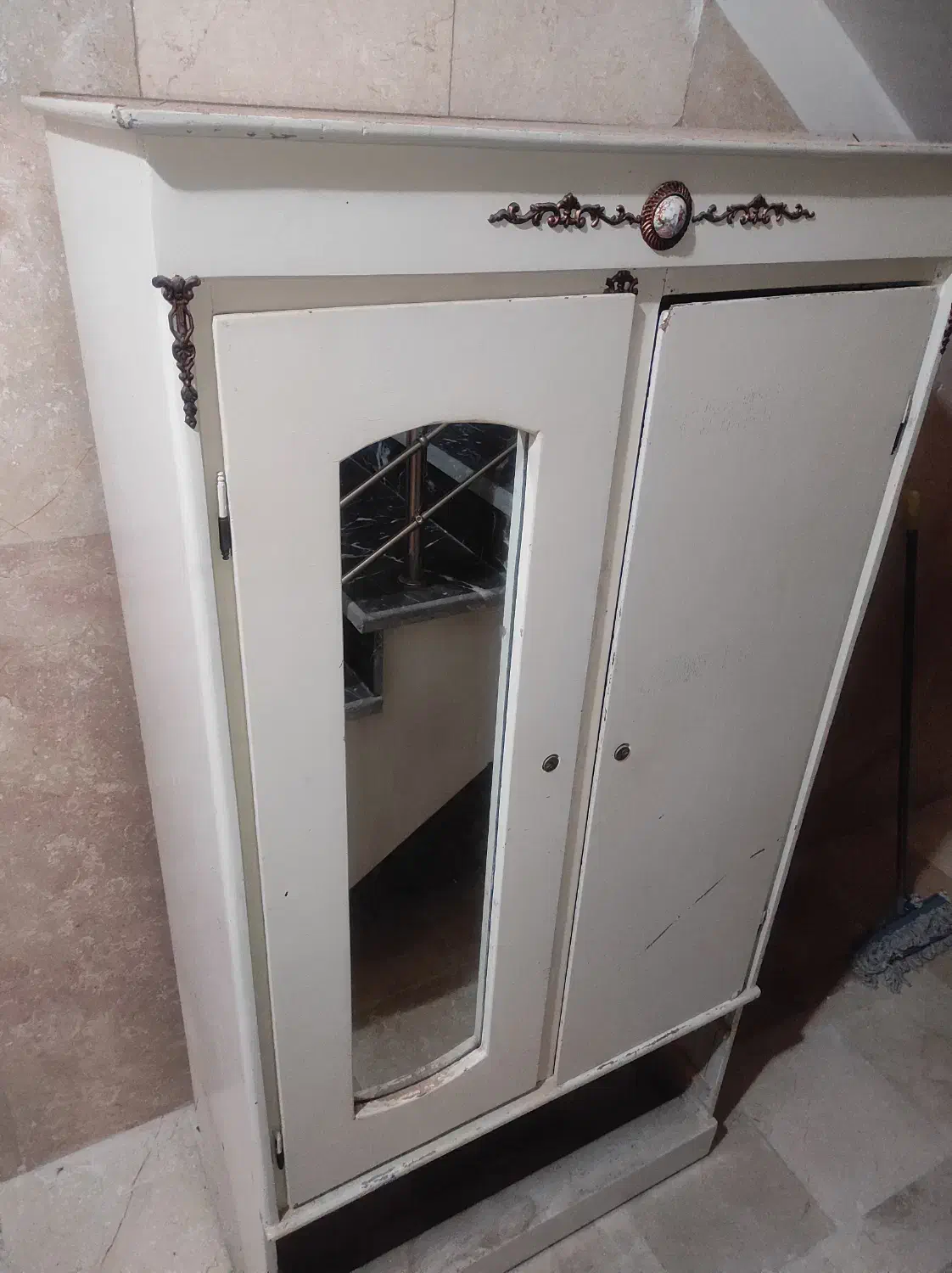 کمد|جاکفشی، کمد، دراور|گرگان, |دیوار