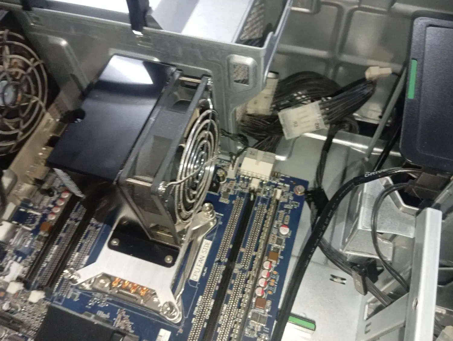 سیستم HP Workstation Z640 رم 16 DDR4|رایانه رومیزی|قشم, |دیوار