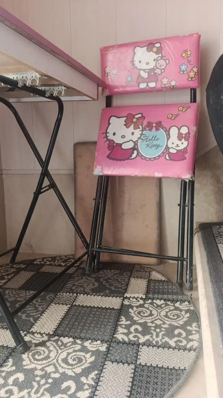 میزتحریر|میز تحریر و کامپیوتر|کاشان, فین بزرگ|دیوار