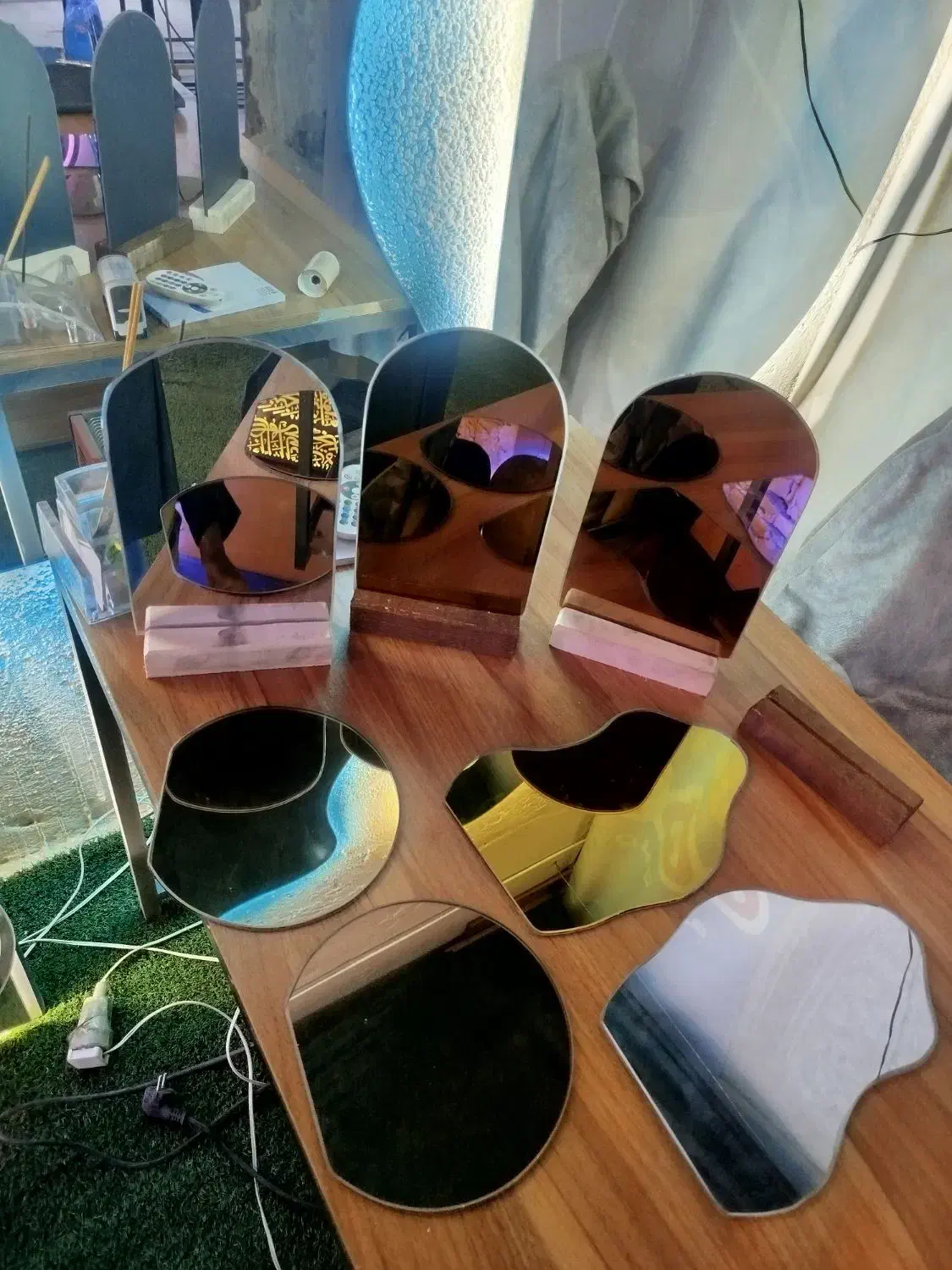 آینه عید|آینه|قم, قلعه کامکار|دیوار