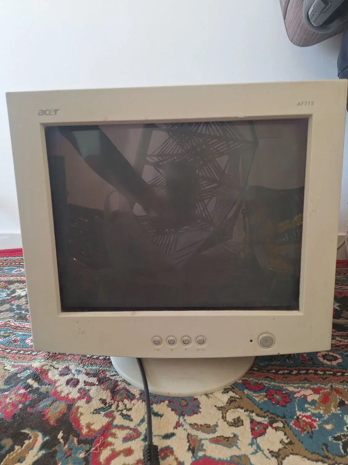 تلویزیون سالم همراه باکنترل ودستگاه دیجیتال|صوتی و تصویری|اسدآباد, |دیوار