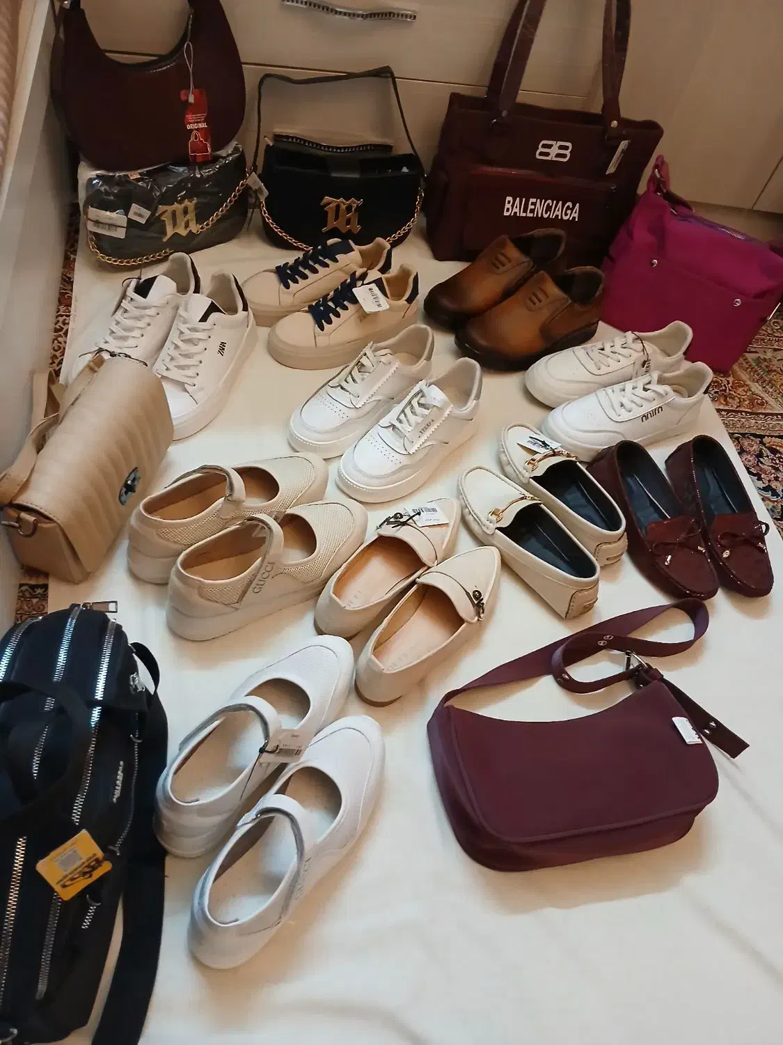 کیف کفش کتونی کالج طبی راحتی چرم سایز۳۷،۳۸،۳۹،۴۰نو|کیف، کفش، کمربند|تهران, تسلیحات|دیوار