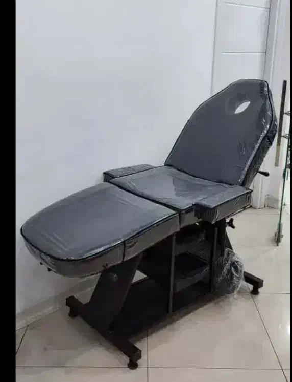 تخت تتو و مژه|آرایشگاه و سالن‌های زیبایی|بهبهان, |دیوار