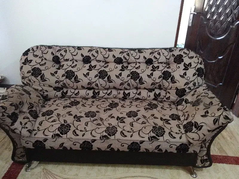 مبل هفت نفره طرح چرم و مخمل|مبلمان خانگی و میز عسلی|رشت, معلولین|دیوار