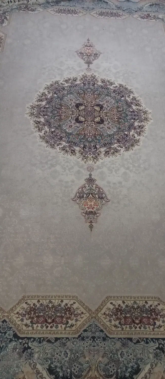 فرش ۹ متری ۷۰۰ شانه هیوا کاشان|فرش|تهران, تهرانپارس غربی|دیوار