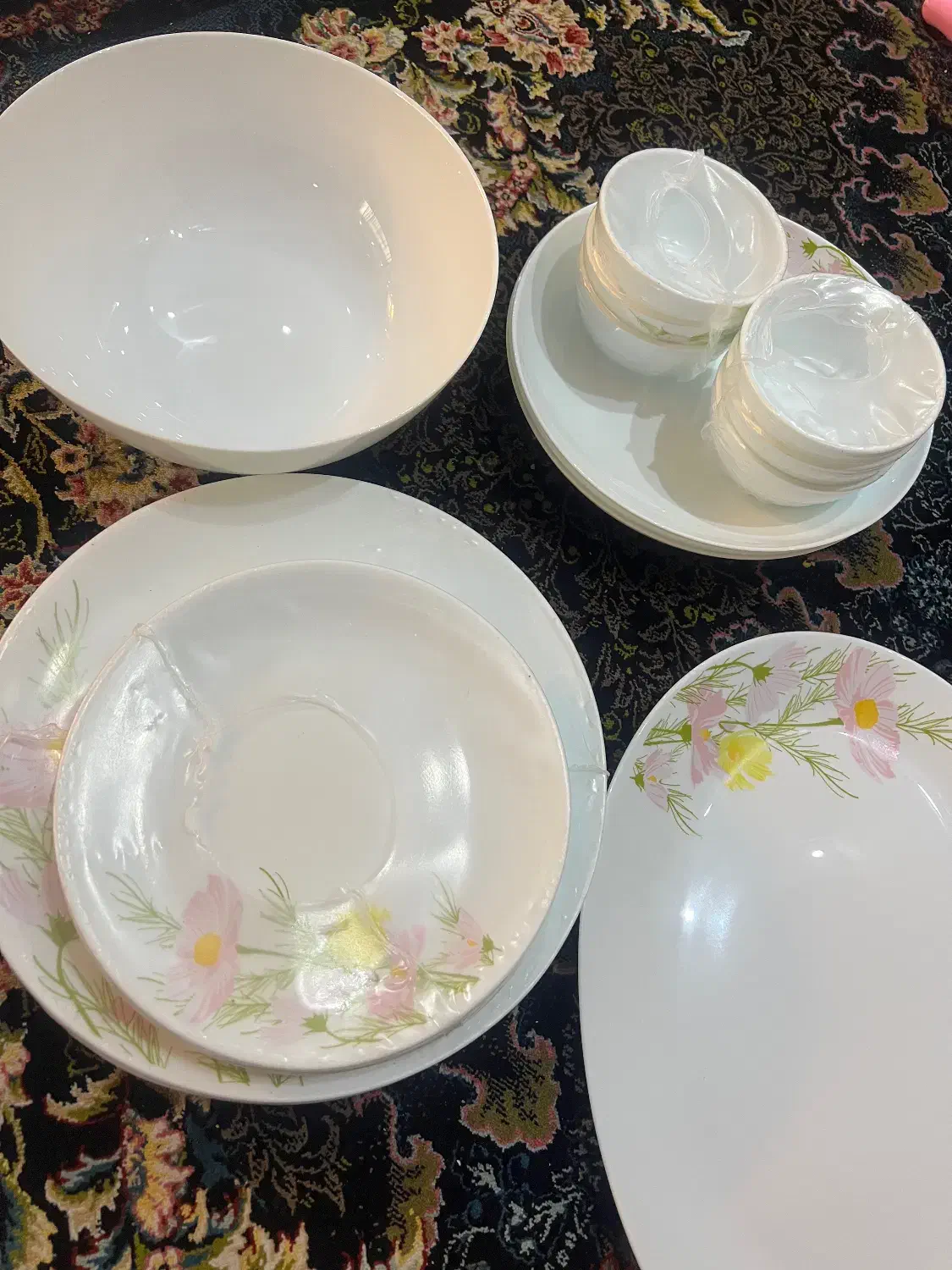 سرویس آرکوپال فرانسوی ۲۶ پارچ|ظروف سرو و پذیرایی|شیراز, درکی|دیوار