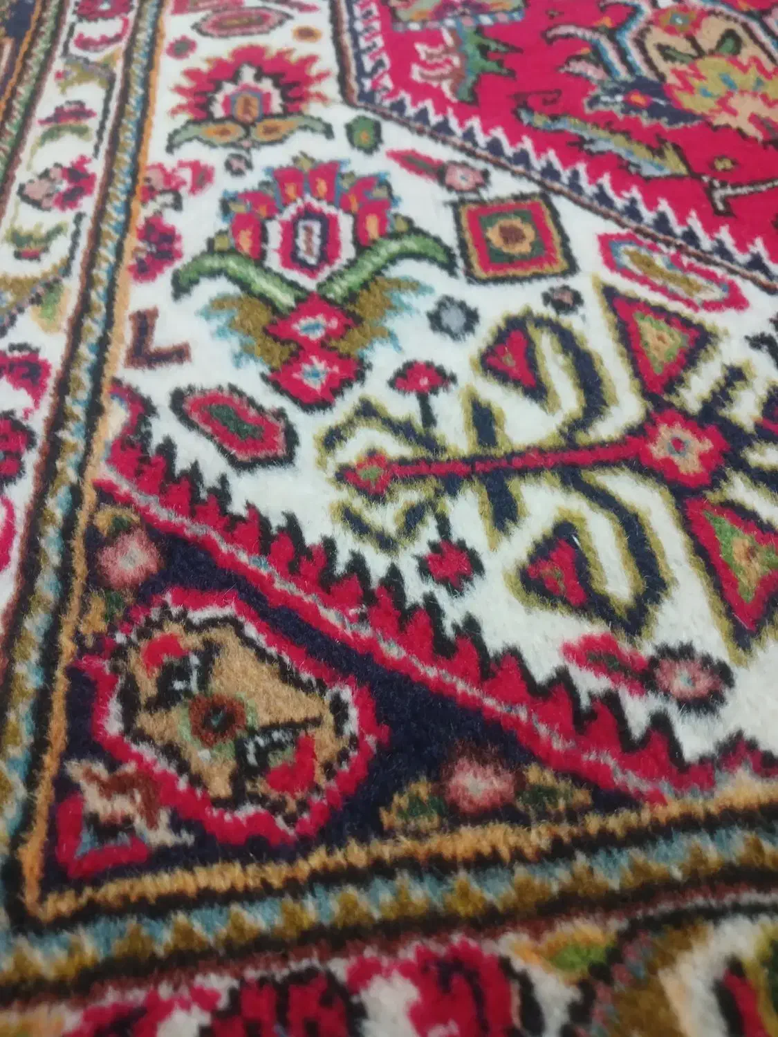 فرش دستباف|فرش|خوی, |دیوار