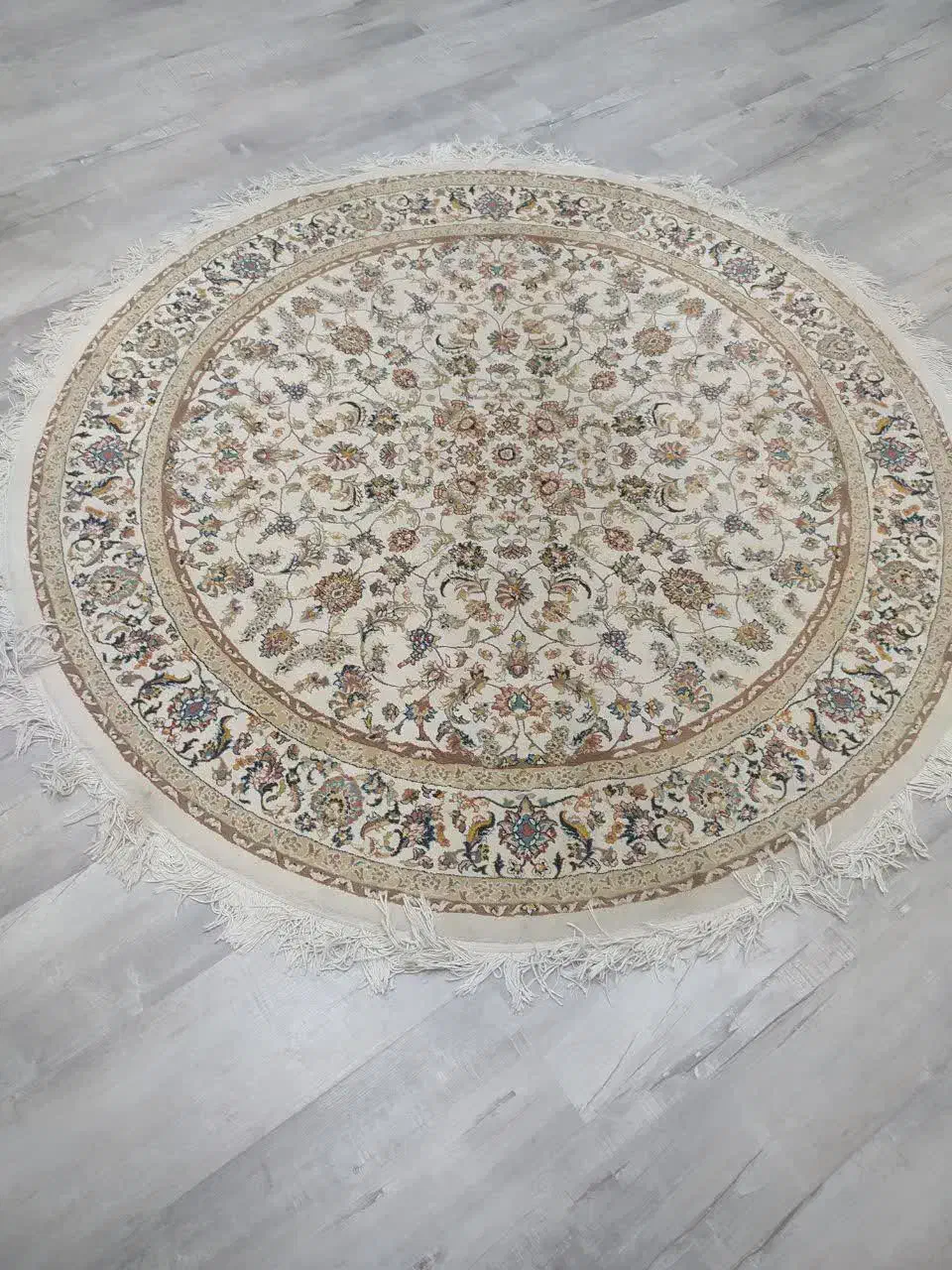 فرش گرد|فرش|اصفهان, آزادان|دیوار