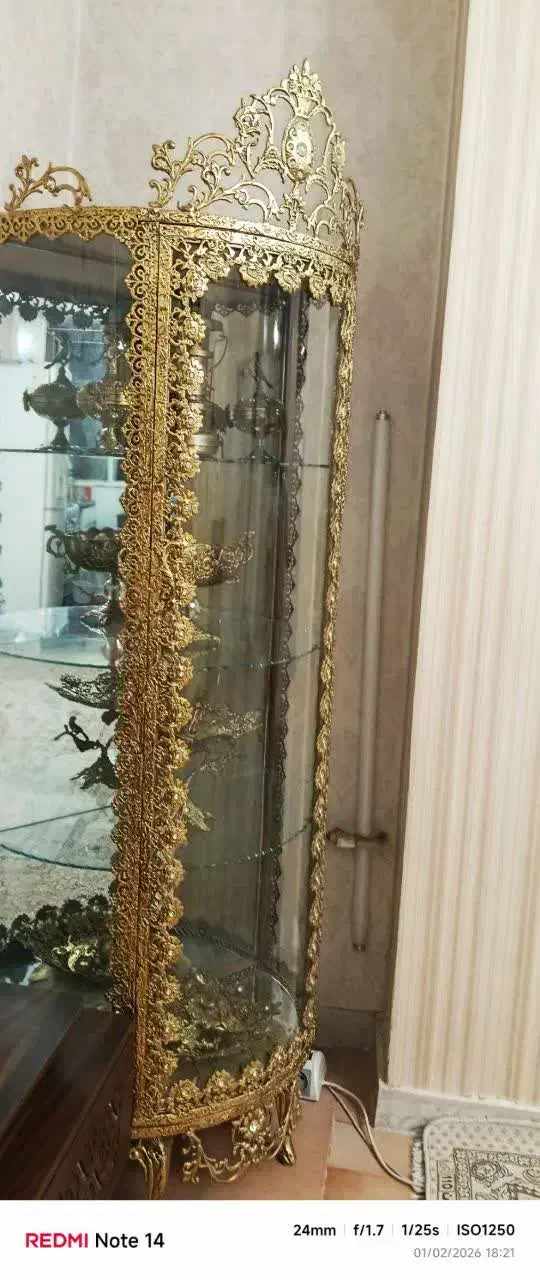 بوفه ویترین کنسول|بوفه، ویترین، کنسول|اندیشه, اندیشه فاز ۱|دیوار