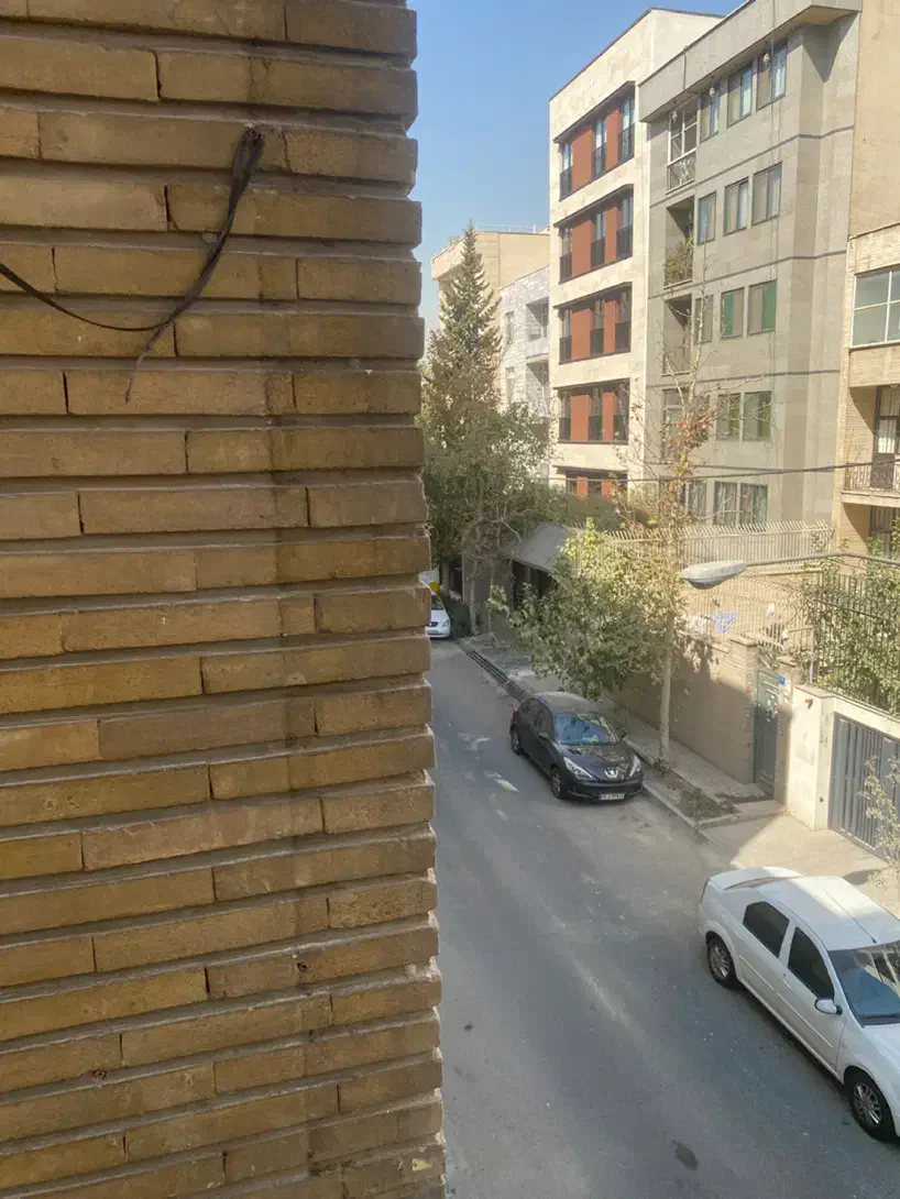 شهید عراقی۱۸۰متر شبیه ویلا